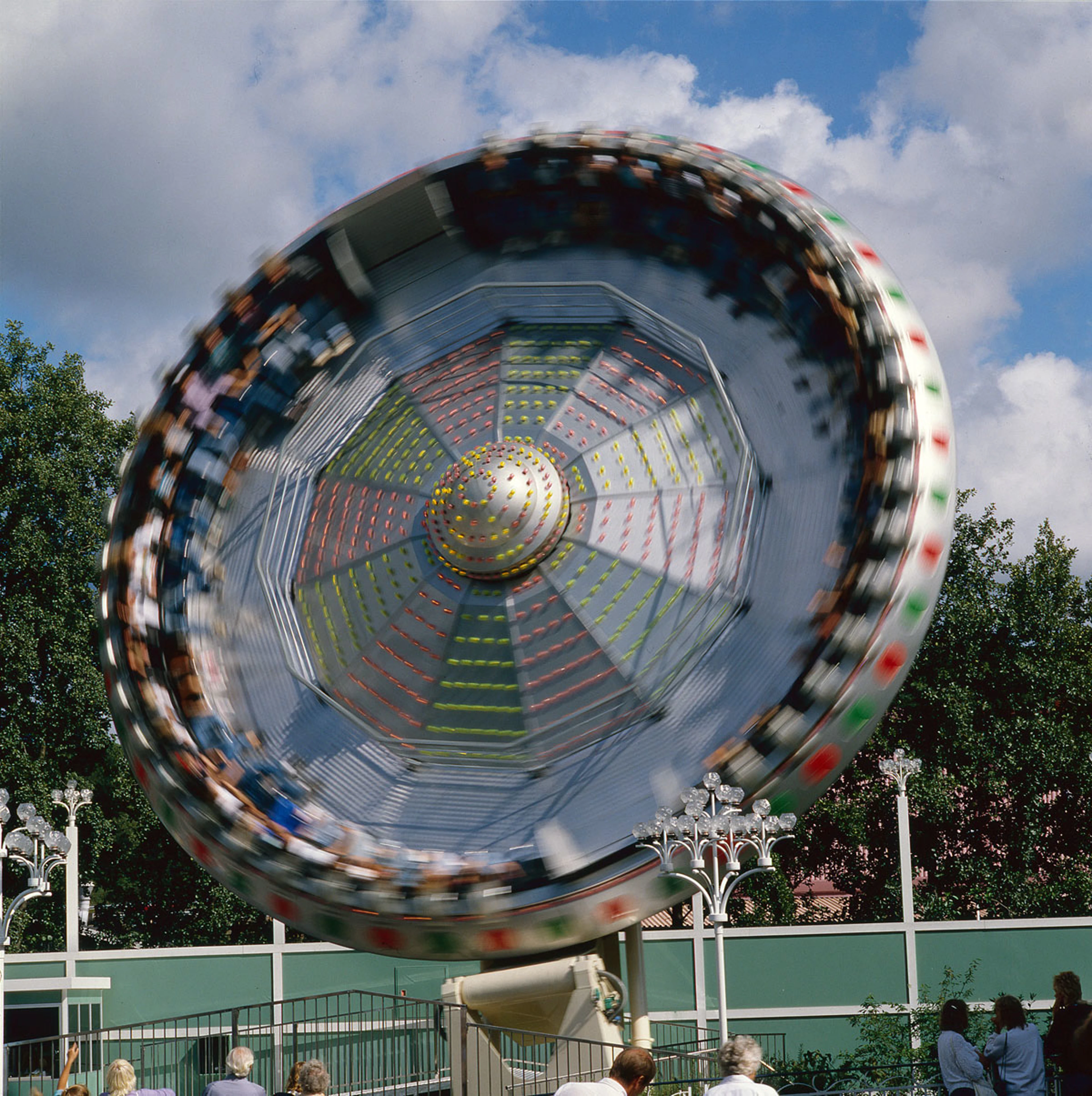 Åkattraktionen Tornado.