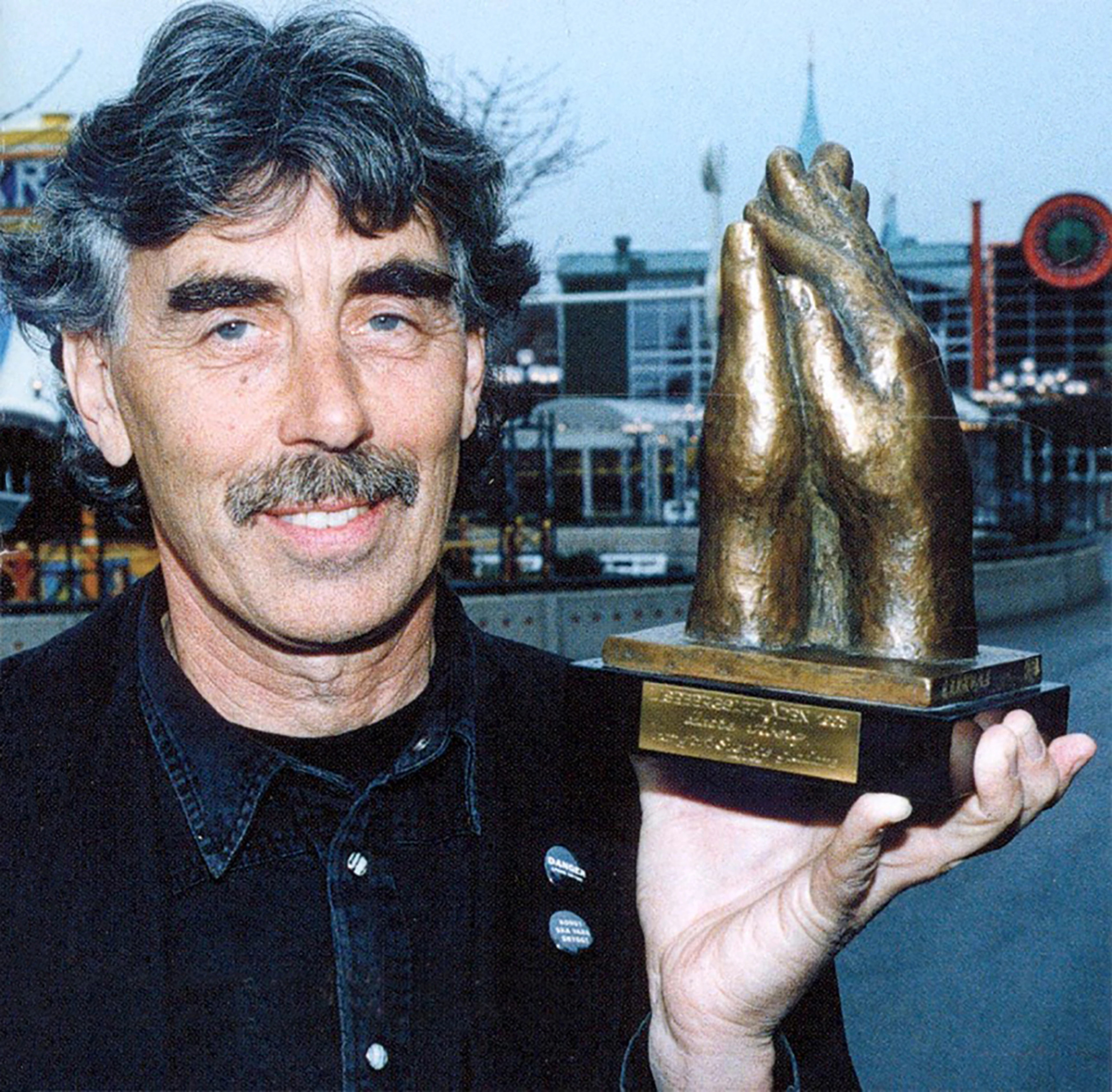 Lasse Åberg tilldelades Lisebergsapplåden 1998.